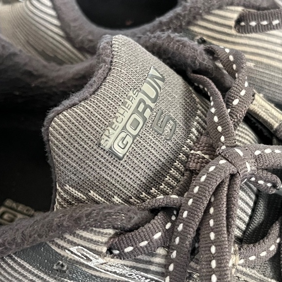 Used Skechers Men's GOrun 5 - GOTherm 360 Warm Running Sneakers Size 8.5 - Picture 7 of 16